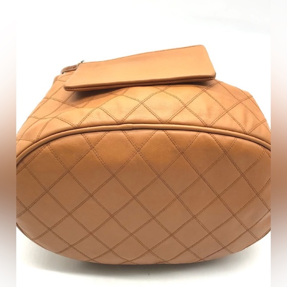 CHANEL Bicolor Lambskin Drawstring Chain Shoulder Tote Bag Brown with Pouch - Picture 4 of 10